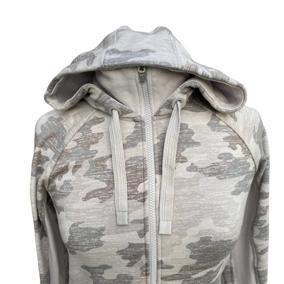 Athleta Triumph Grey Gypsum Camo Hoodie Sweatshirt Activewear Athleisure Sz XS - Picture 3 of 16